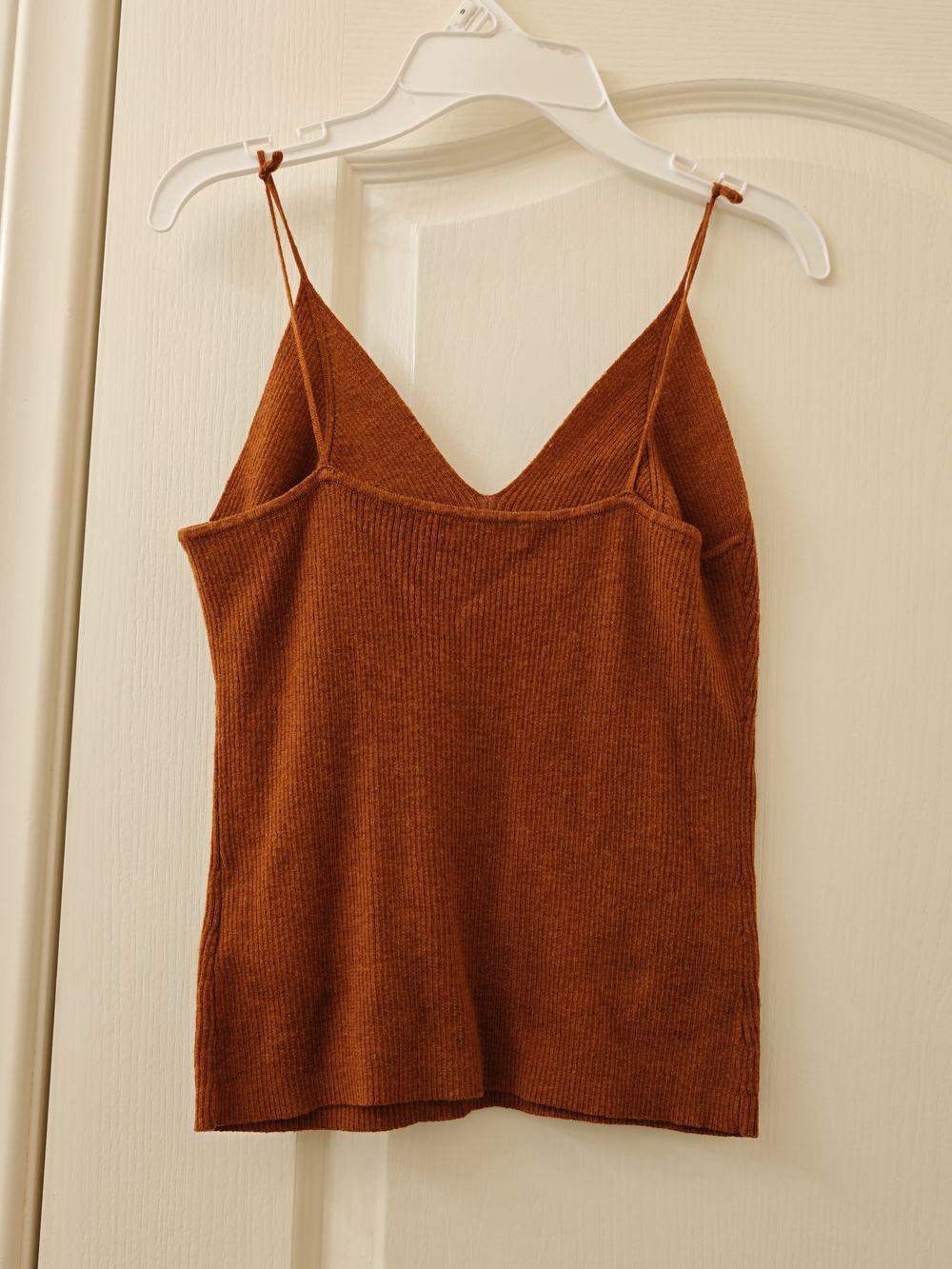 MOTF Rust-Orange Ribbed V-Neck Cami - Picture 2 of 3